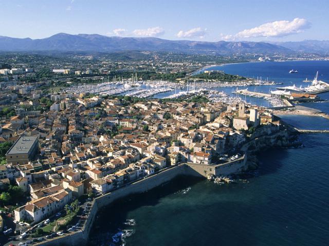 couverture1920x1080-camillemoirenc-antibes.jpg