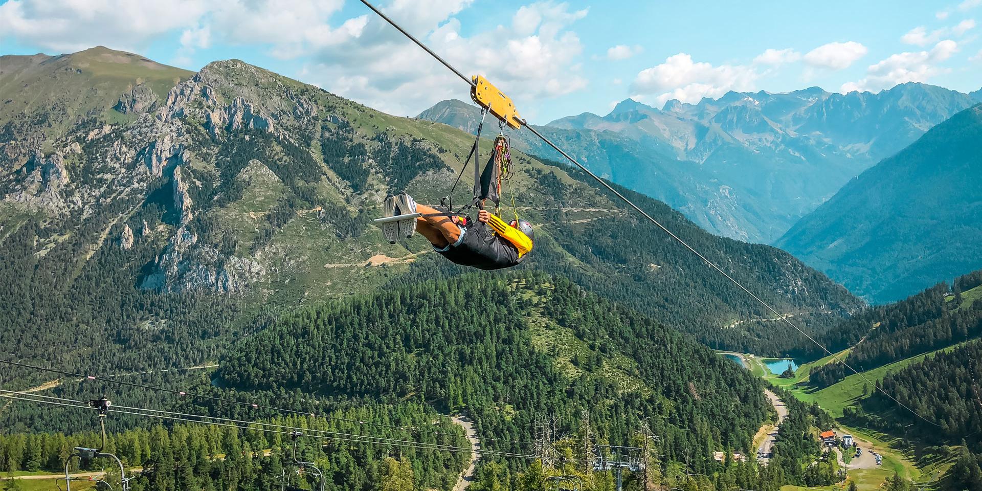 The longest zip line in France is in La Colmiane!