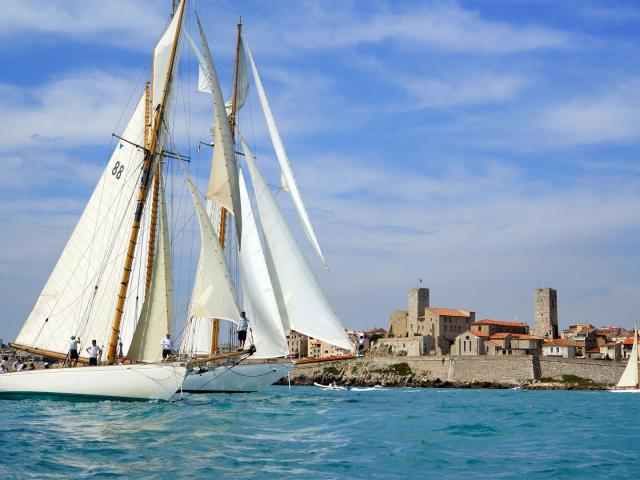 Landing Les Voiles Dantibes Jacub Walutek 1920x1080 1