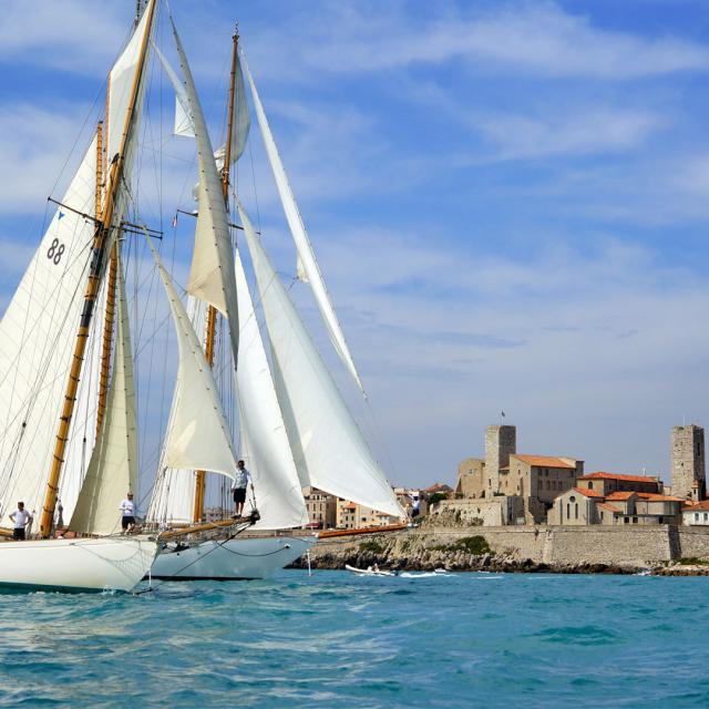 Landing Les Voiles Dantibes Jacub Walutek 1920x1080 1