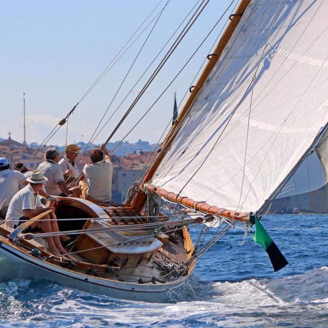 Sbarco Saint Tropez Voiles 2016 E Bertrand 1920x1080 1