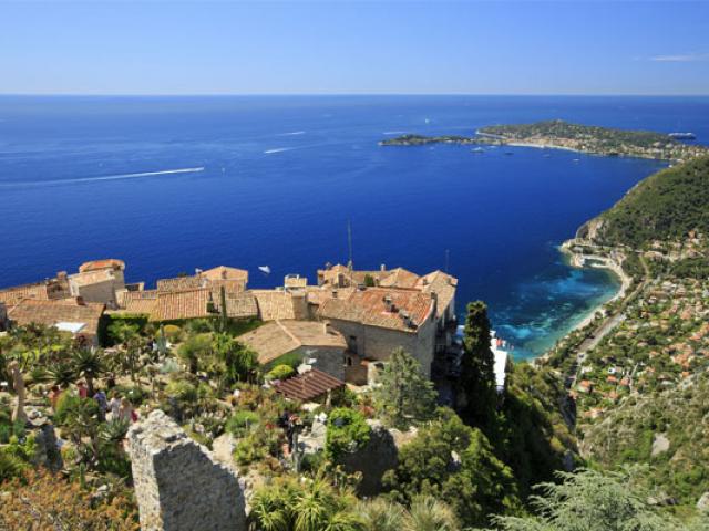 eze-cmoirenc-130088-557x400-1.jpg