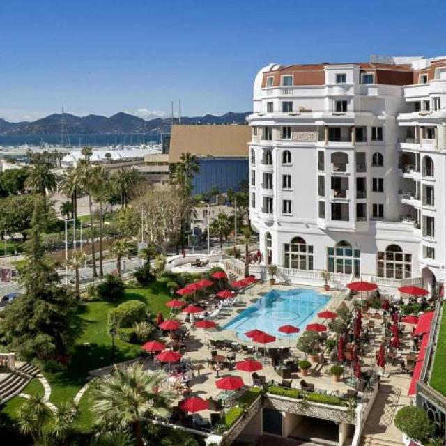 30-hotel-majestic-barriere-cannes.jpg