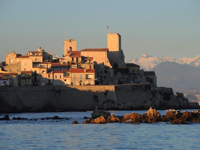 HOTEL LUXE ANTIBES