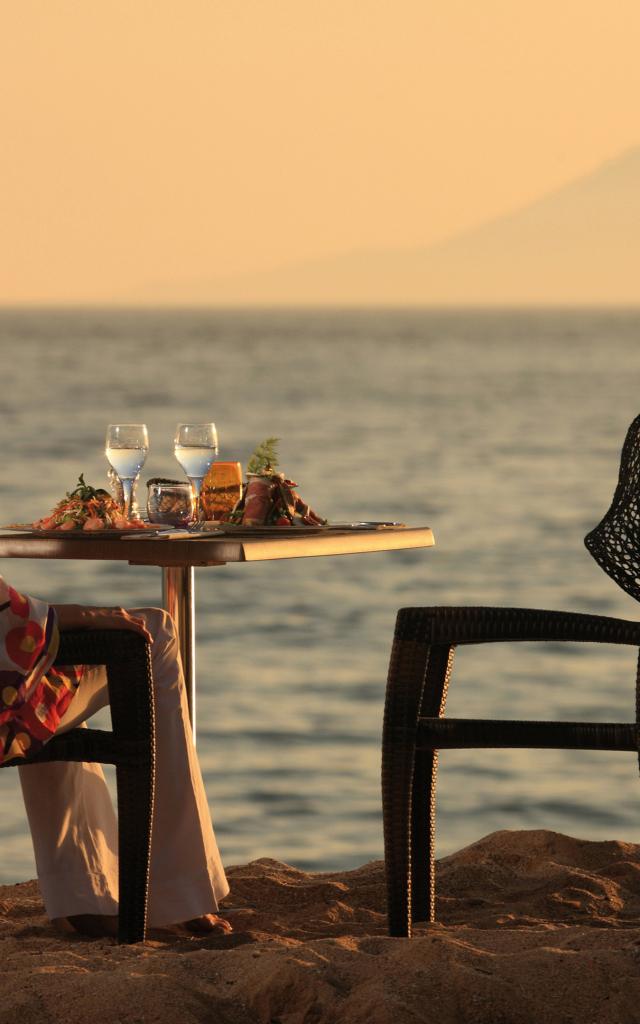 Diner sur la Plage à Cannes