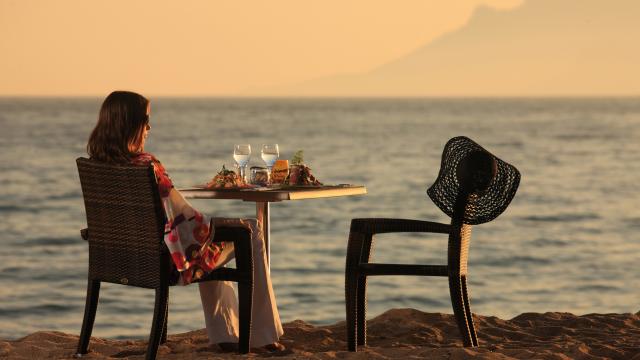 Abendessen am Strand in Cannes