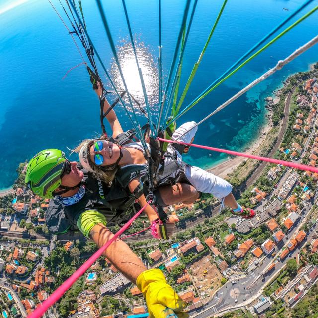 parapente_CRT-Cote-d-Azur-France_IsabelleFABRE1.JPG-1200px.jpg