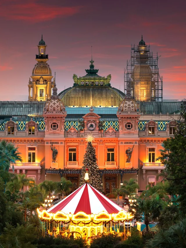 Carrousel Place Du Casino Bvergely