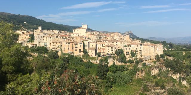 Il villaggio collinare di Tourrettes sur Loup