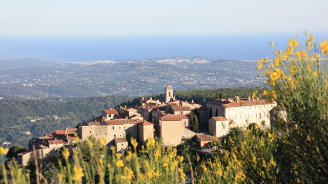 Valle e villaggio di Coursegoules