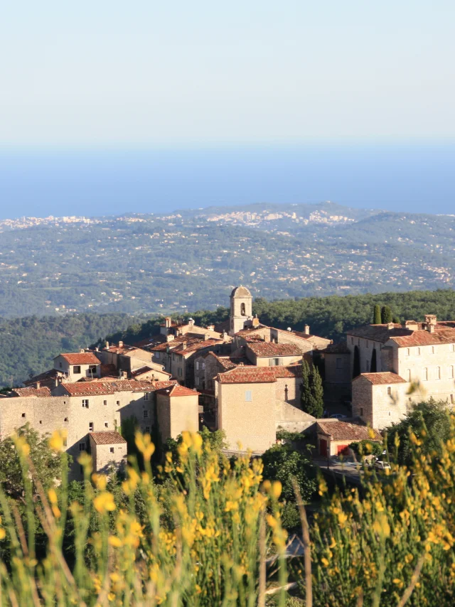 Valle e villaggio di Coursegoules