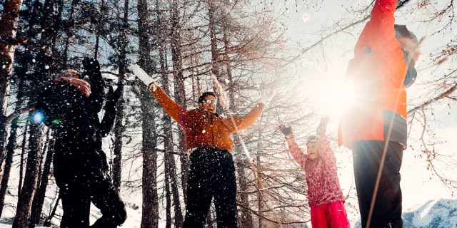 famille-sport-hiver-valberg_CRT-Cote-d-Azur-France_OlivierPUYDEBOIS5.jpg-1200px.jpg