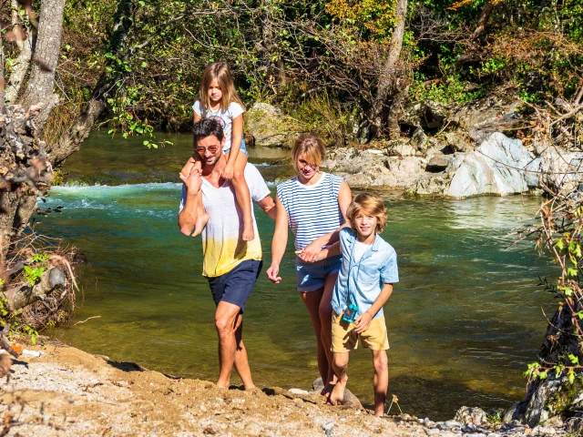 Famille Rives Du Loup Cote D Azur France Jeromekelagopian29