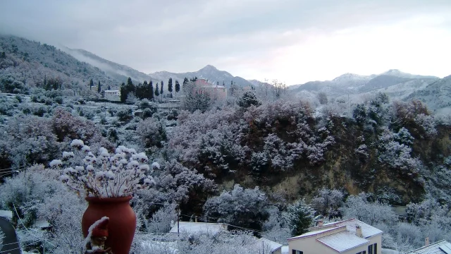 Vue Sur La Tour A Bendejun