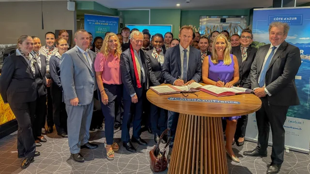 Signature convention Côte d'Azur France Tourisme x Lycée Hôtelier Jeanne et Paul Augier