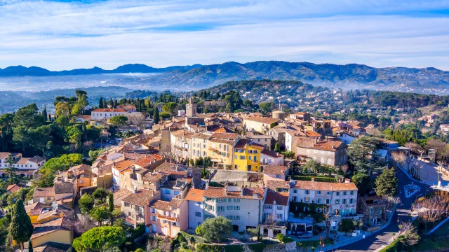 Vue Aerienne Serree Mougins Village Drone Away Mougins Tourisme